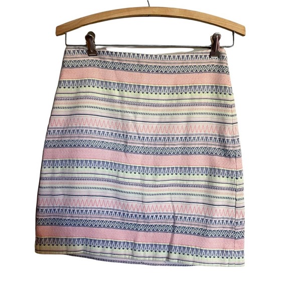 Ann Taylor LOFT Jacquard Shift Skirt - Picture 3 of 4